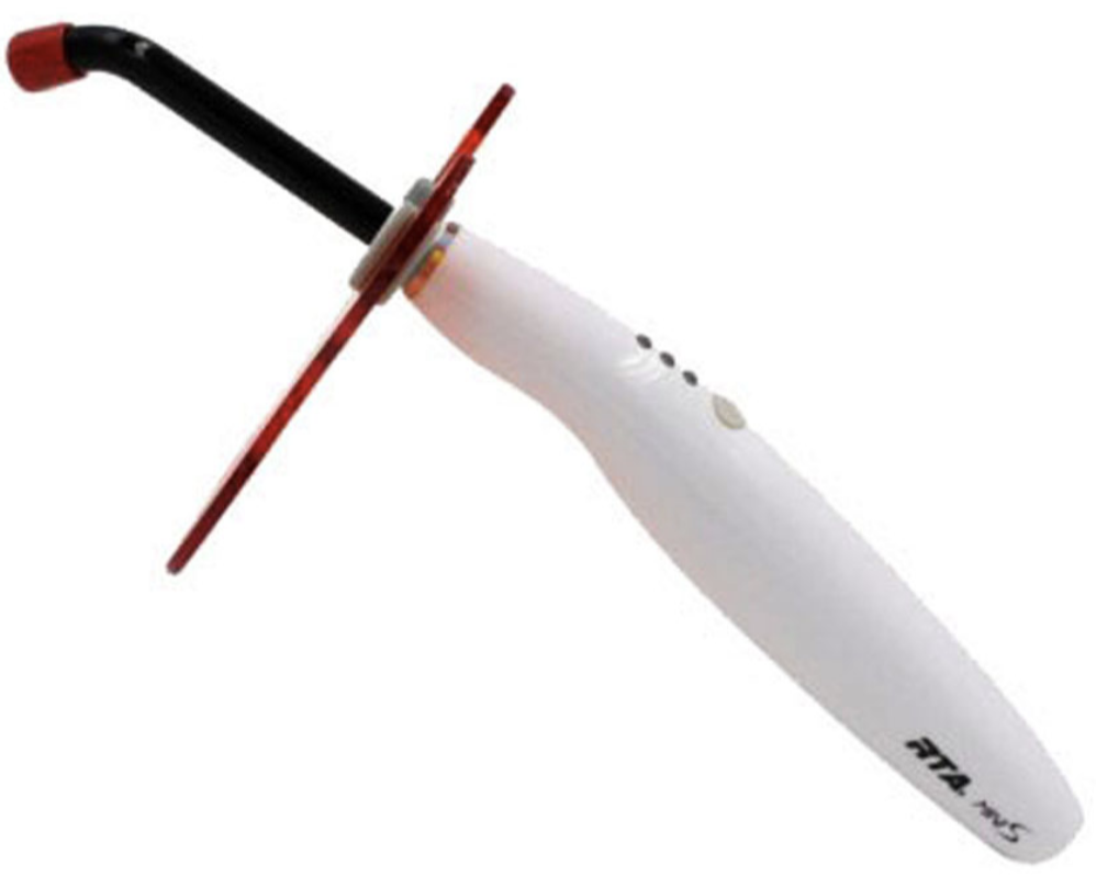 Woodpecker Mini S Light Cure LED Dental Curing Light thumbnail 2